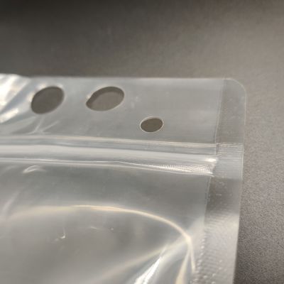 Parti Sporları Use16OZ, Saman Saplı Sıvı Paketleme Kılıfı içiyor